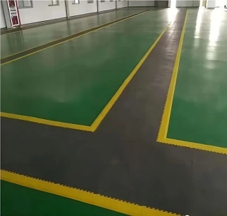 Quickly Installed Heavy-Duty Industrial Flooring